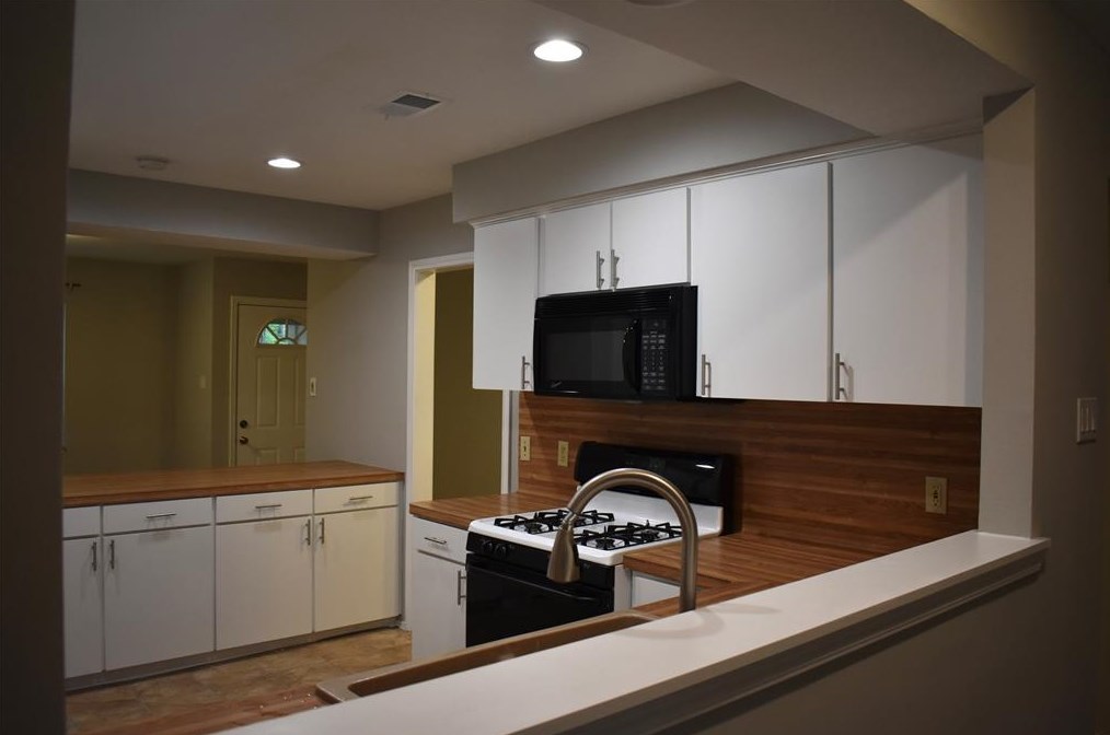 51 High Oaks Cir, Spring TX  77380-2873 exterior
