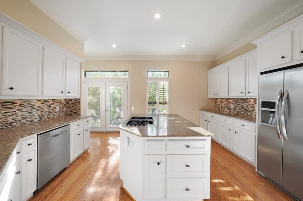 3531 Yupon, Houston TX  77006-4842 exterior