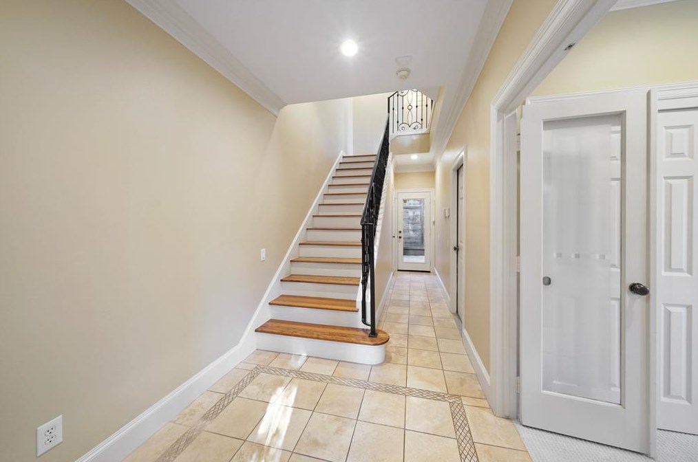 3531 Yupon, Houston TX  77006-4842 exterior