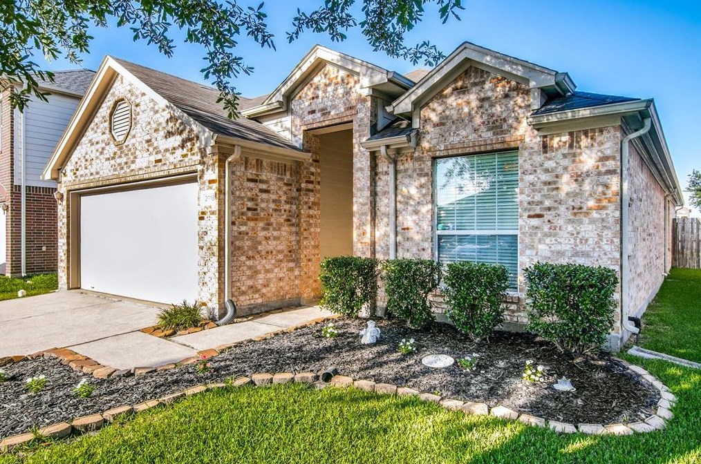 2018 Eddlewood Ct, Houston, TX 77049-1055