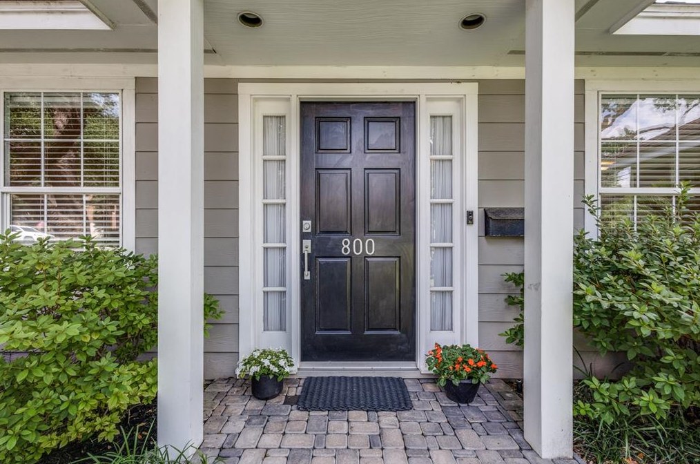 800 Holton St, Bellaire, TX 77401