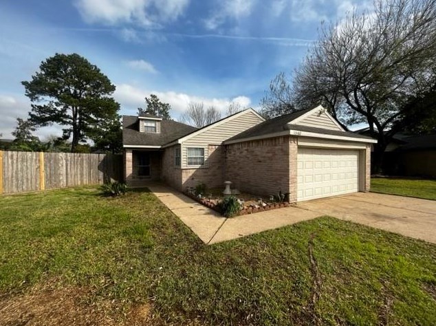 13102 Vista Oro Dr, Houston, TX 77041