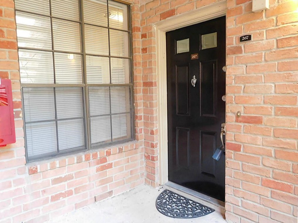 2255 Braeswood Park Dr #267, Houston, TX 77030