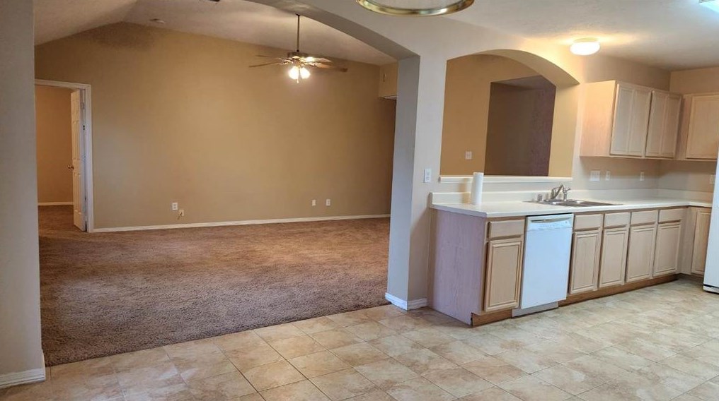 21019 Royal Villa Dr, Katy TX  77449-4396 exterior