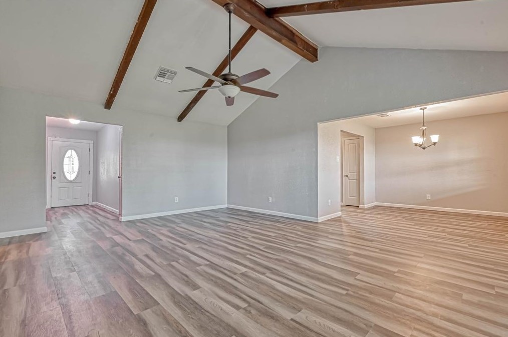 1046 Shady Trail Ln, Houston TX  77038-1833 exterior