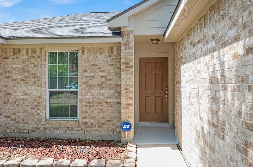 24303 Wild Horse Ln, Hockley, TX 77447