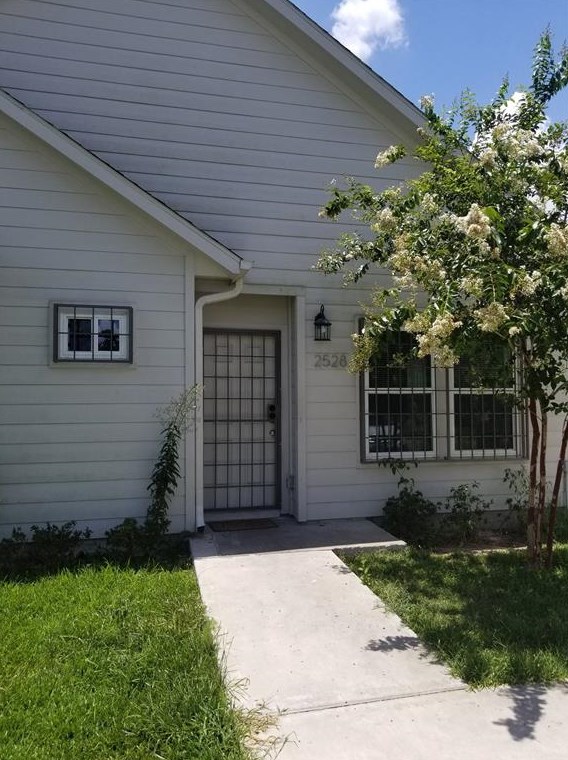 2528 Bennington St, Houston, TX 77093