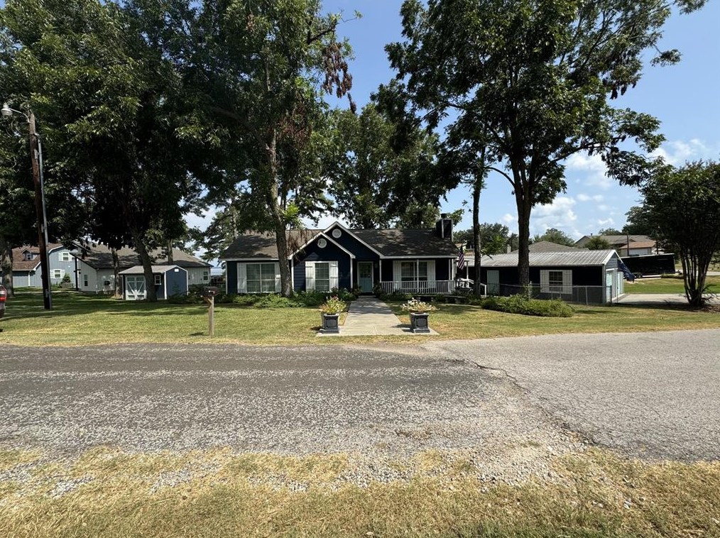 350 Indian Shore, Livingston, TX 77351