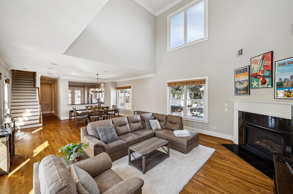 2724 Beauchamp St, Houston, TX 77009-7504