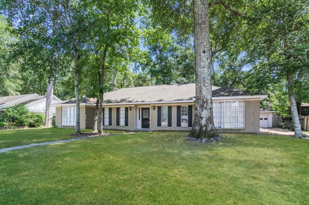 2402 Pine Terrace Dr, Humble, TX 77339