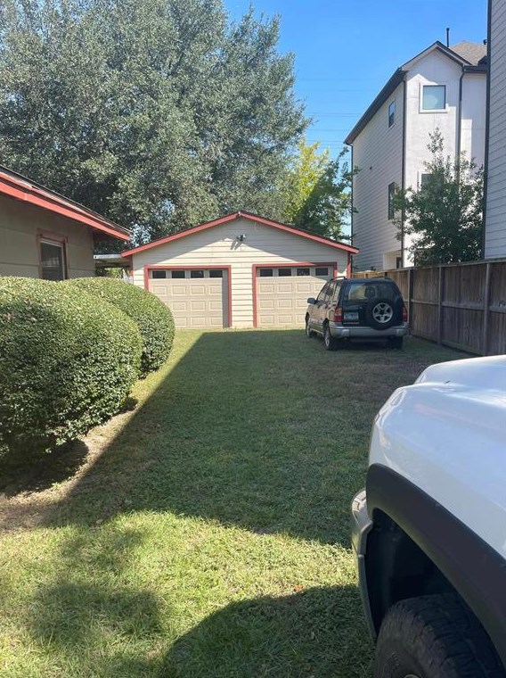 1222 Wycliffe Dr, Houston TX  77043-2706 exterior