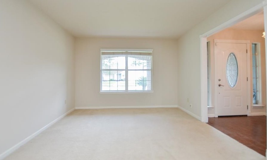 12111 Creekhurst Dr, Houston TX  77099-4111 exterior