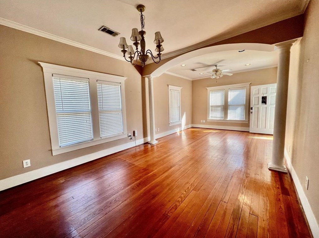 1345 Nashua St, Houston, TX 77008