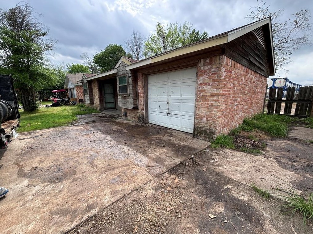 17106 Sunshine St, Houston, TX 77049-1124
