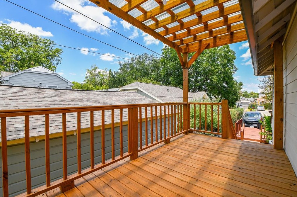 1525 Studewood St, Houston TX  77008-4579 exterior