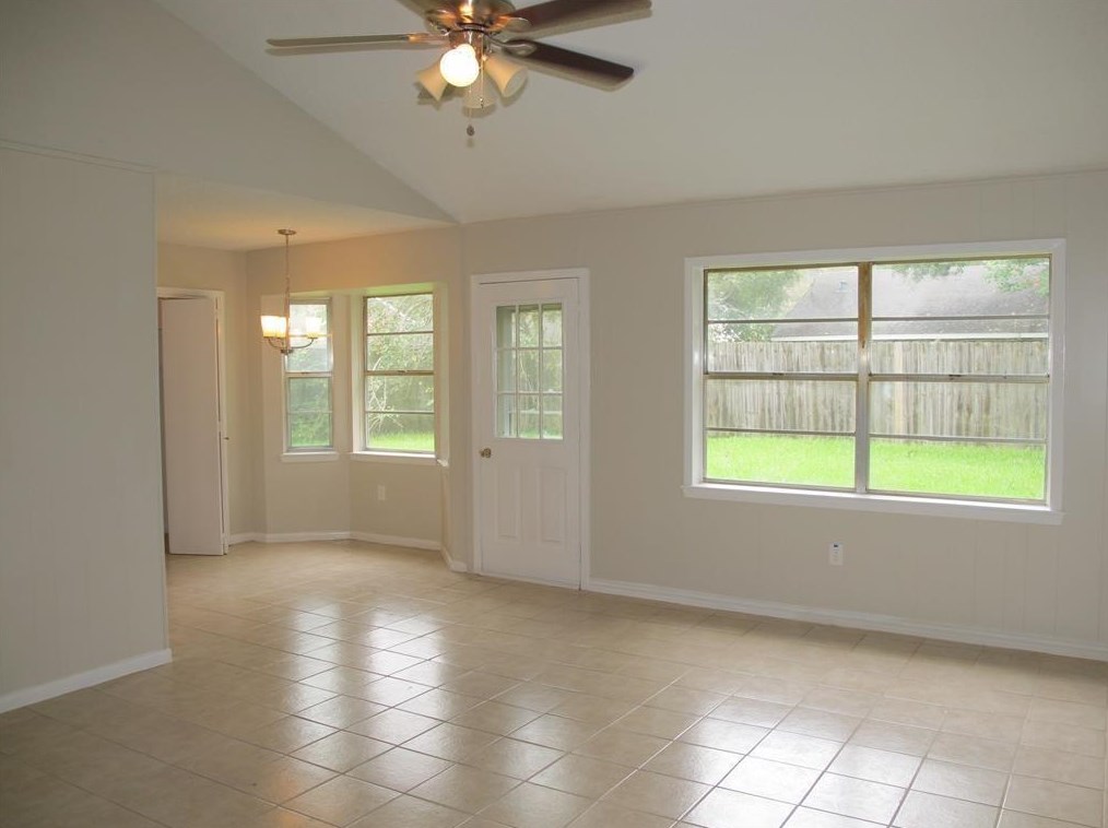 306 Coburn St, League City, TX 77573
