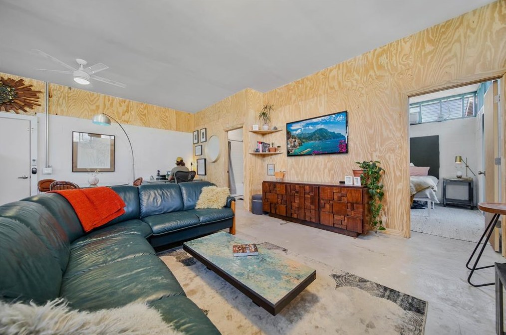803 Schweikhardt, Houston TX  77020-7744 exterior