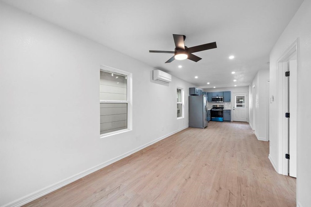 3521 Mcilhenny St, Houston TX  77004-2147 exterior