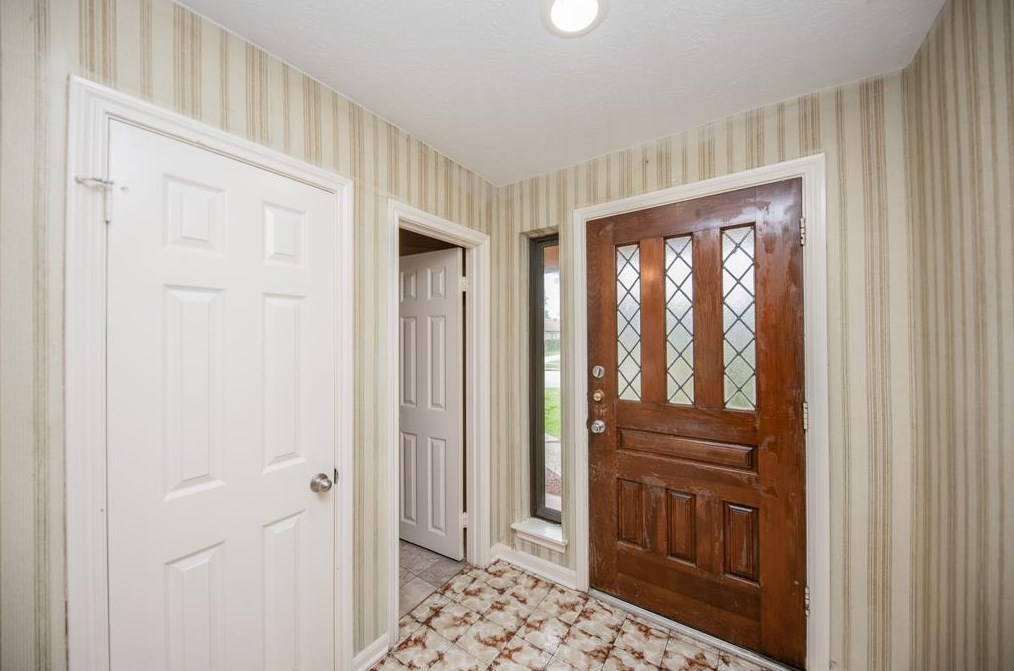 15434 El Padre Dr, Houston TX  77083-1308 exterior