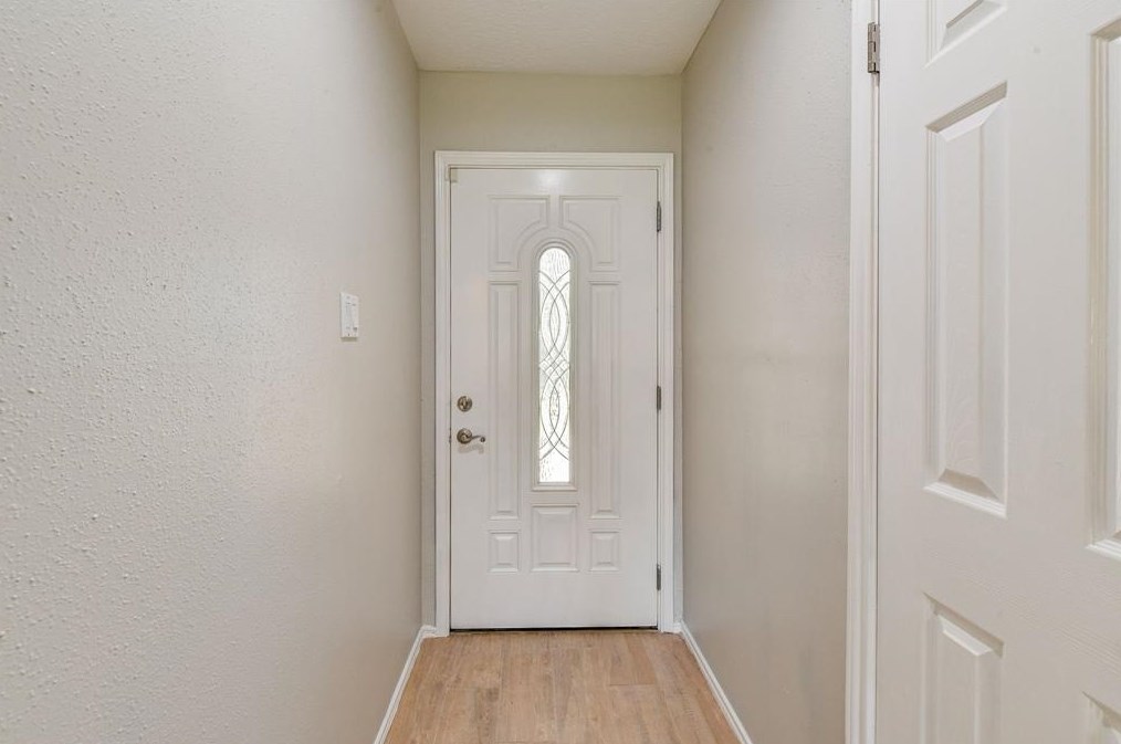 13530 Hampton Falls Dr, Houston TX  77041-5823 exterior