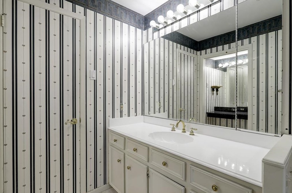 9 Tiffany Sq, Sugar Land TX  77478-3708 exterior