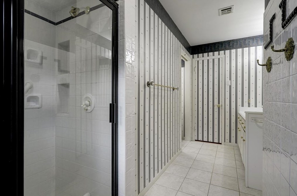 9 Tiffany Sq, Sugar Land TX  77478-3708 exterior