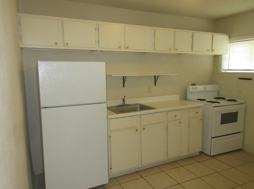 4618 Clay St #3, Houston, TX 77023