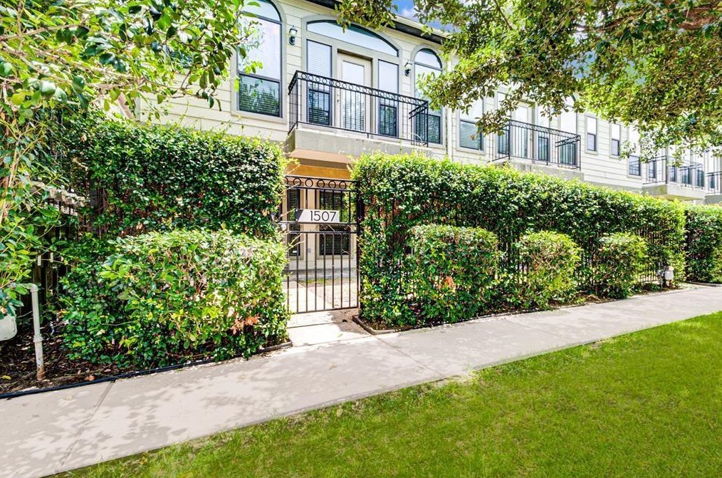 1507 Paige St, Houston, TX 77003-4514