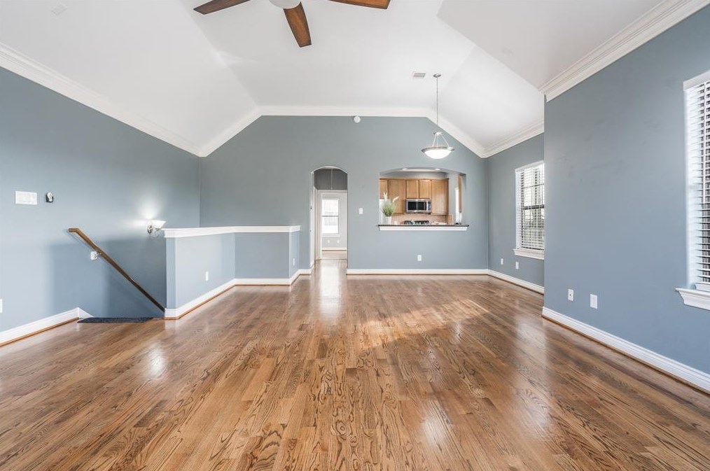 2923 Clinton Dr, Houston, TX 77020
