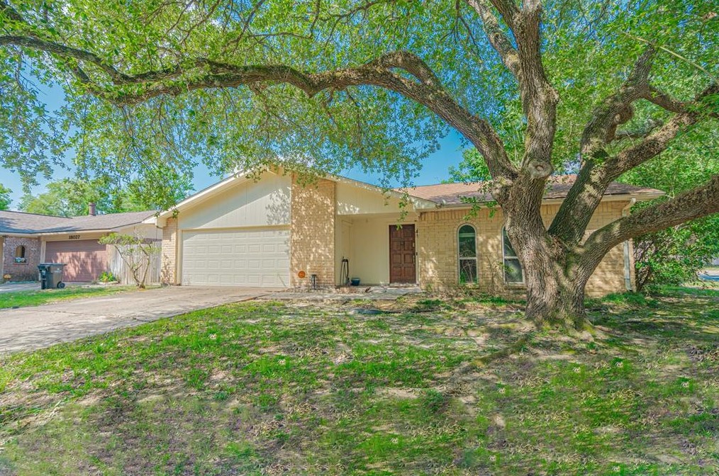 18031 Navajo Trail Dr, Spring, TX 77388-5056