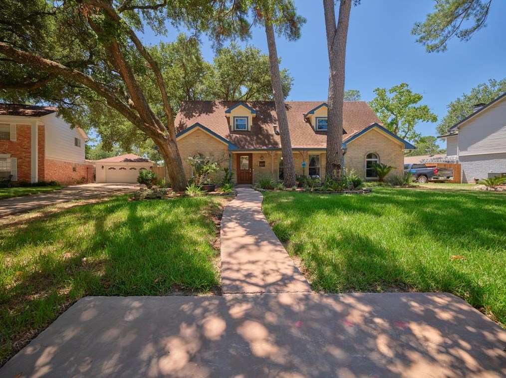 8127 Coolshire Ln, Houston, TX 77070-4201