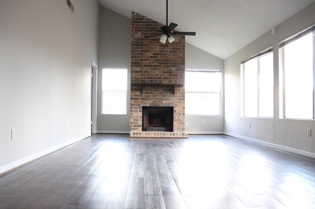 3507 Windbreak Ln, Sugar Land, TX 77479