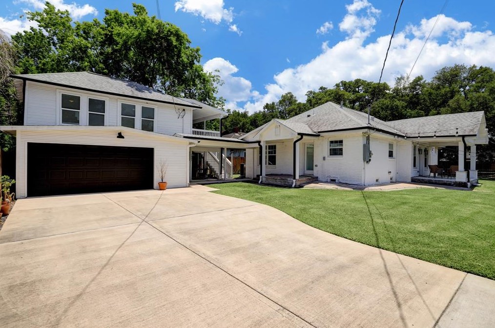4301 Clay St, Houston, TX 77023-1811
