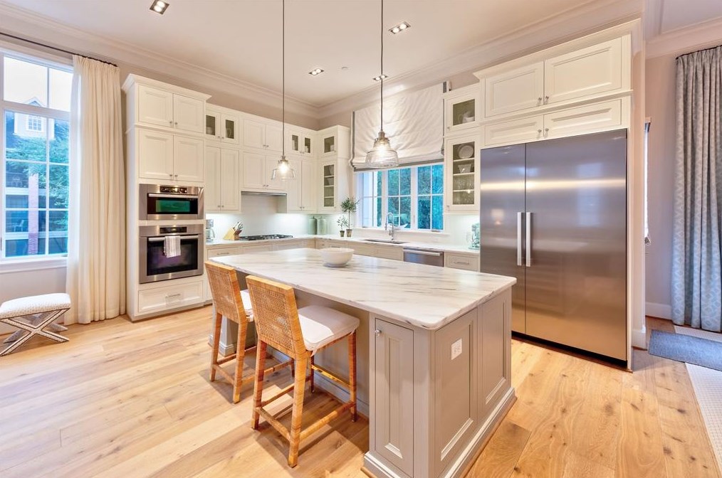 1254 Wood Hollow Dr, Houston, TX 77057-1659