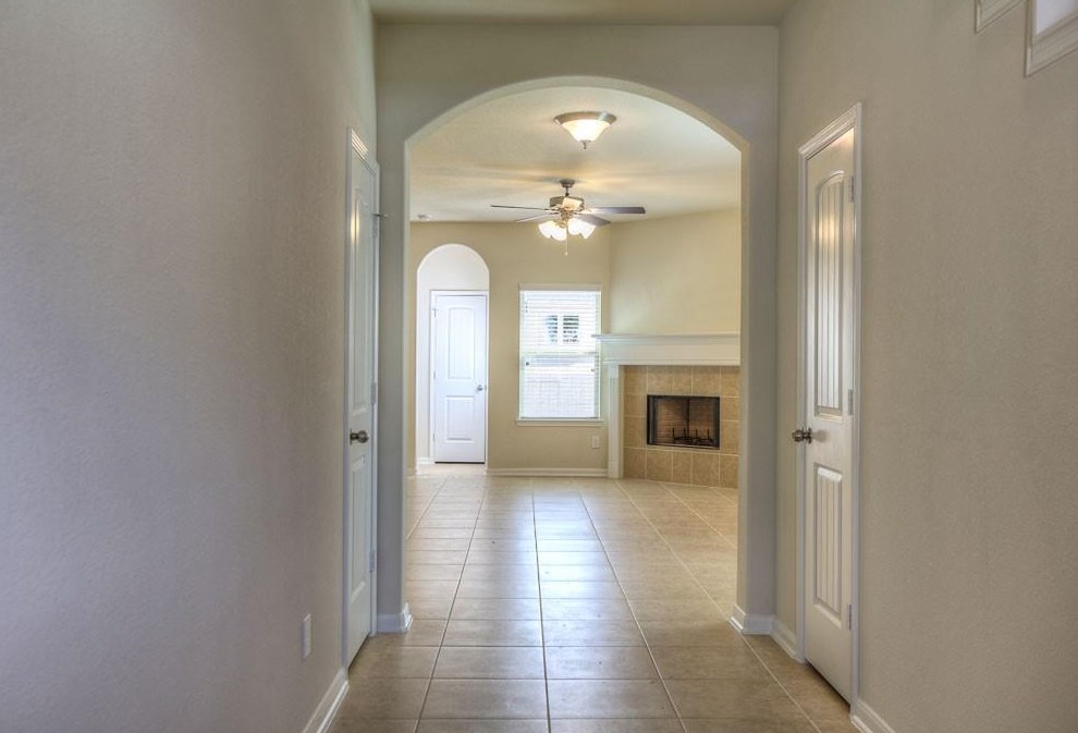 1725 Park Oak Dr, Conroe, TX 77304