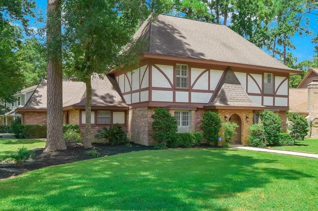 700 Gettysburg Ct, Conroe, TX 77302-3724