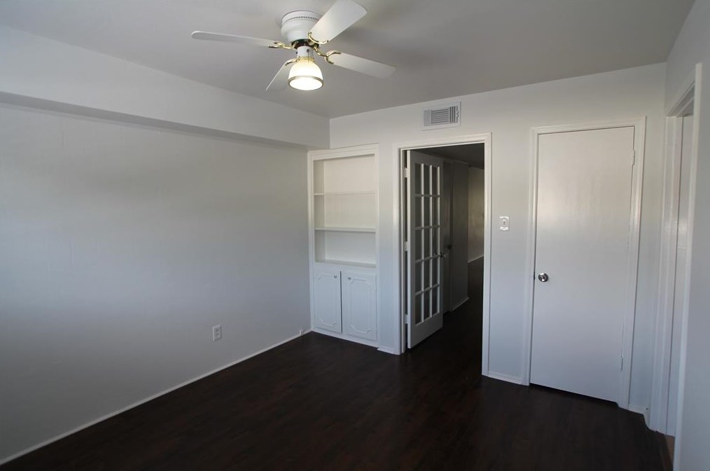 463 N Post Oak Ln #463, Houston, TX 77024
