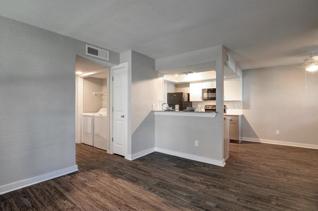 8787 Hammerly Blvd, Houston, TX 77080-6644