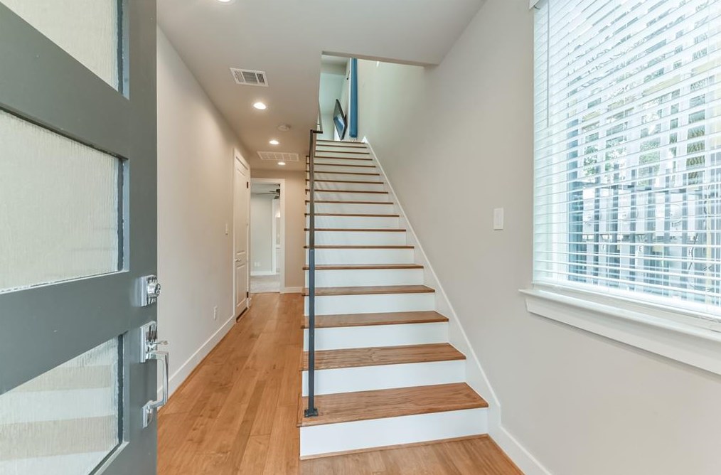 823 Mansfield St #j, Houston, TX 77091