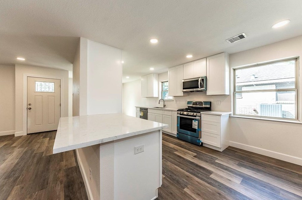 15807 Fathom Ln, Houston TX 77062-4437 exterior