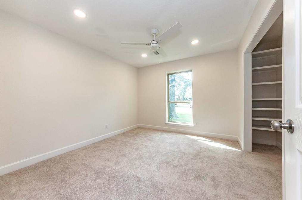 15807 Fathom Ln, Houston TX 77062-4437 exterior