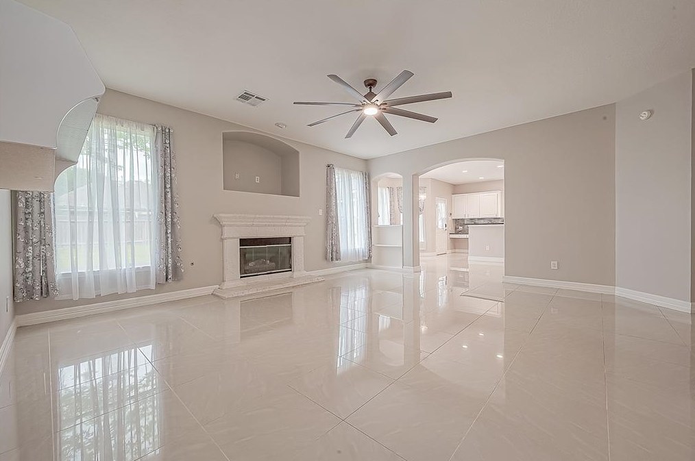 6209 Jordan Dr, Pearland, TX 77584