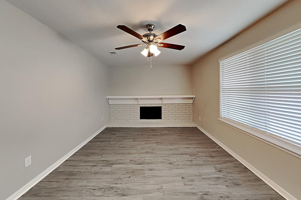 3714 Ginger Ln, Pearland, TX 77581