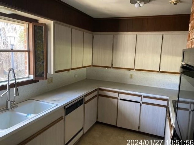 301 Church St, Jones Creek TX  77437-3401 exterior