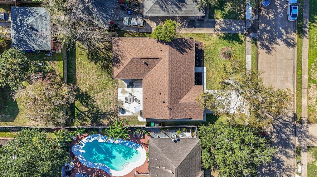 1110 Buoy Rd, Houston TX  77062-4429 exterior