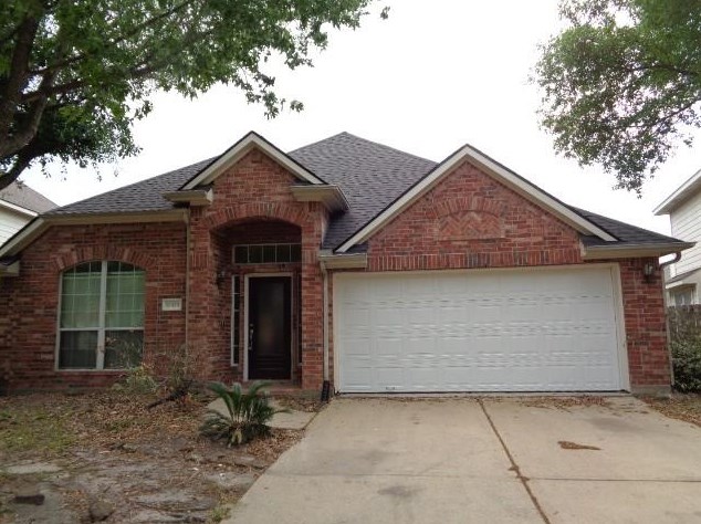 16419 Bluff Springs Dr, Houston, TX 77095
