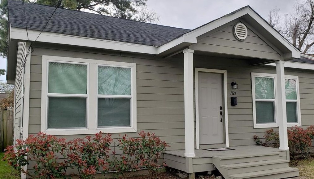 7124 Linden St, Houston, TX 77087
