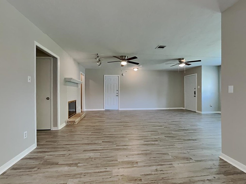 10626 Sagewillow Ln, Houston TX  77089-3016 exterior