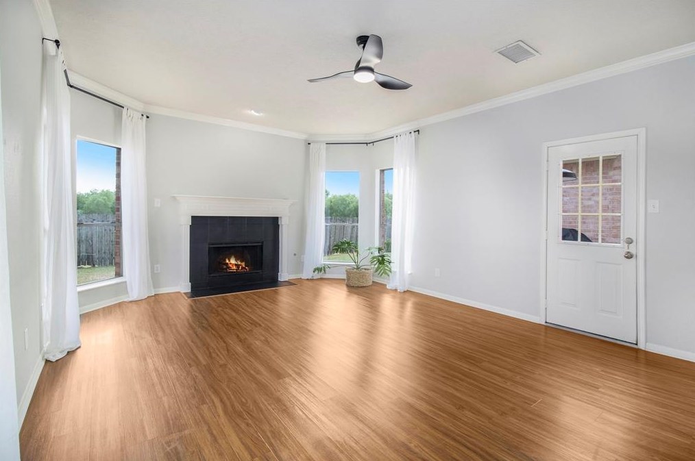 13522 Scenic Glade Dr, Houston TX  77059-2809 exterior