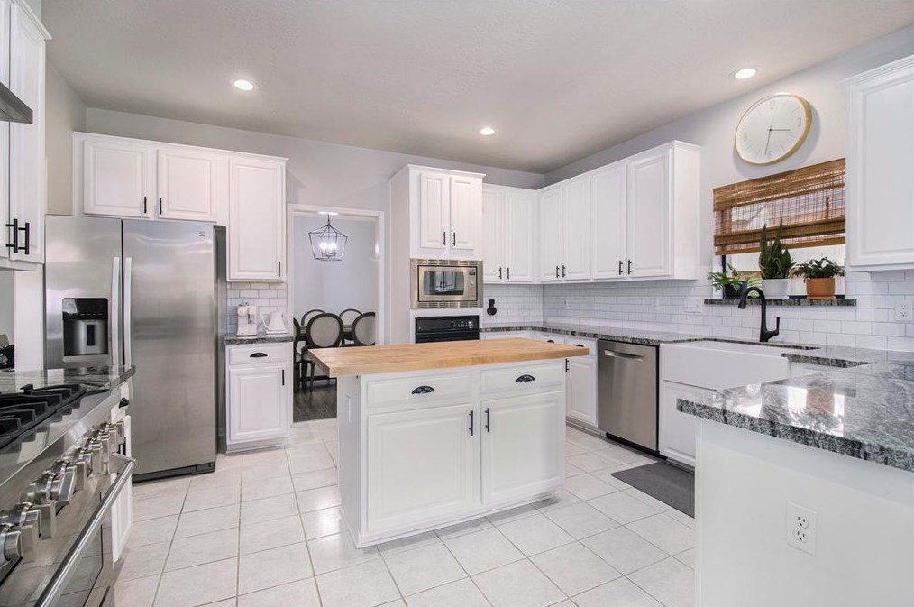 13522 Scenic Glade Dr, Houston TX  77059-2809 exterior